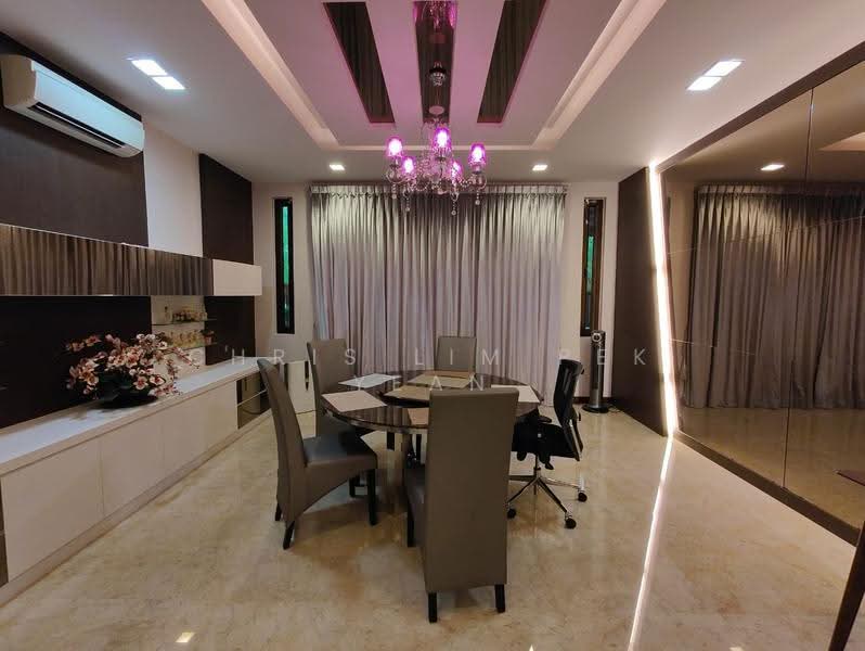 Rumah Berkembar untuk Dijual di Bandar Sungai Long (Selangor) - Chris Lim Pek Yean - Dining Room - PropertyGuru.com.my