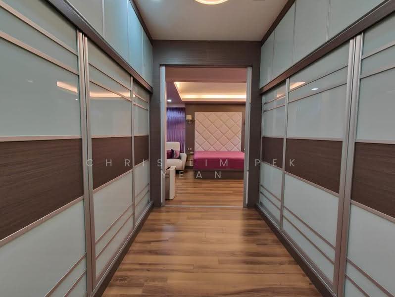 Rumah Berkembar untuk Dijual di Bandar Sungai Long (Selangor) - Chris Lim Pek Yean - Corridor - PropertyGuru.com.my