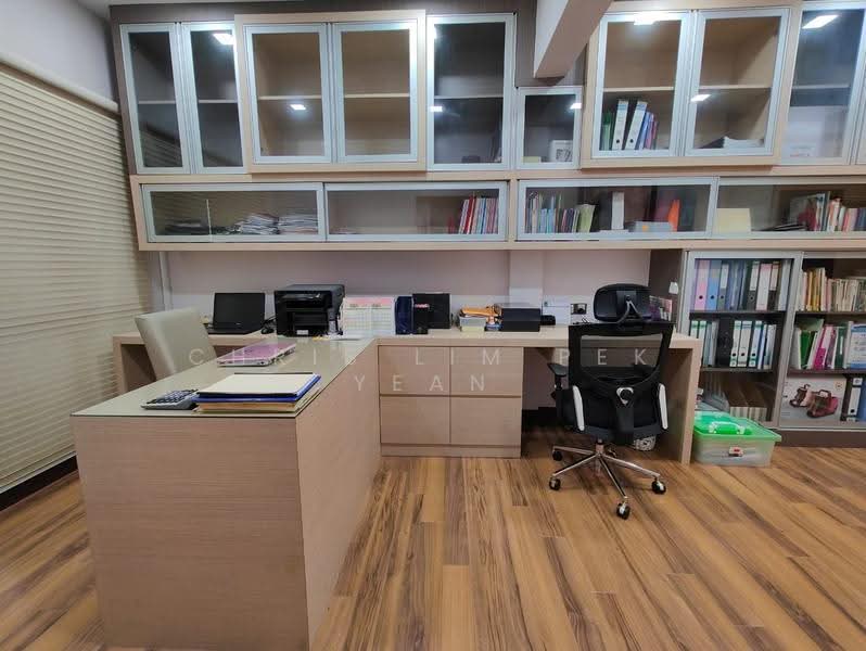 Rumah Berkembar untuk Dijual di Bandar Sungai Long (Selangor) - Chris Lim Pek Yean - Study - PropertyGuru.com.my