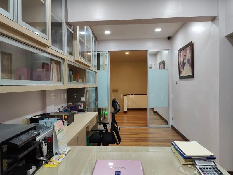 Rumah Berkembar untuk Dijual di Bandar Sungai Long (Selangor) - Chris Lim Pek Yean - Study - PropertyGuru.com.my