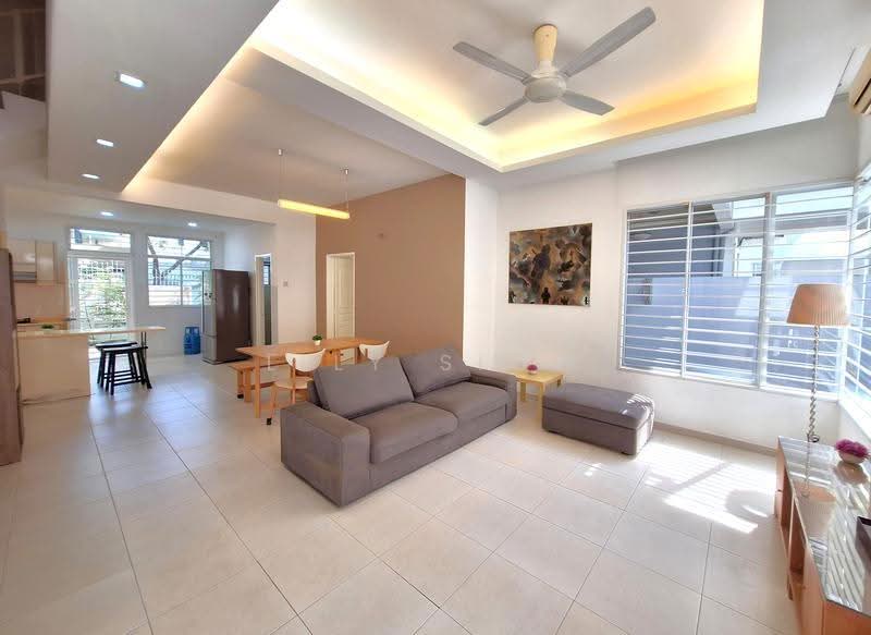 Townhouse for Sale in 16 Sierra (Puchong) - Lily Siow - Living Room - PropertyGuru.com.my