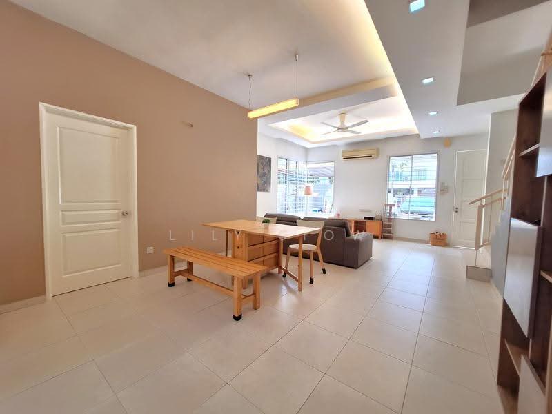 Townhouse for Sale in 16 Sierra (Puchong) - Lily Siow - Living Room - PropertyGuru.com.my