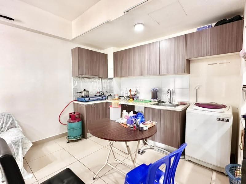 Kediaman Servis untuk Dijual di HYVE - Baxter Lim - Kitchen - PropertyGuru.com.my