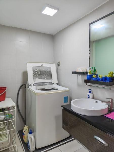 Rumah Teres 2-Tingkat untuk Disewa di Bandar Jaya Putra (Johor Bahru) - James Bong - Bathroom - PropertyGuru.com.my