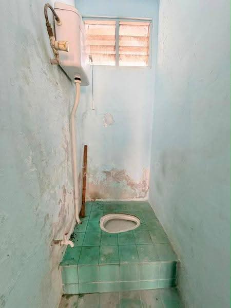 Rumah Flat untuk Dijual di Taman Johor Jaya - Muhamad Asrul - Bathroom - PropertyGuru.com.my