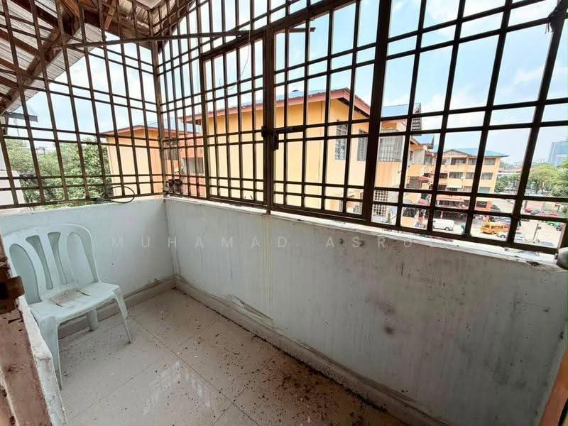 Rumah Flat untuk Dijual di Taman Johor Jaya - Muhamad Asrul - Balcony - PropertyGuru.com.my