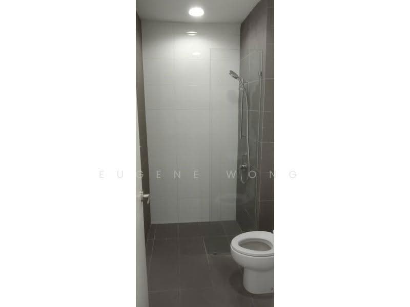 Service Residence for Sale at Tropicana Avenue - Eugene Wong - Bathroom - PropertyGuru.com.my