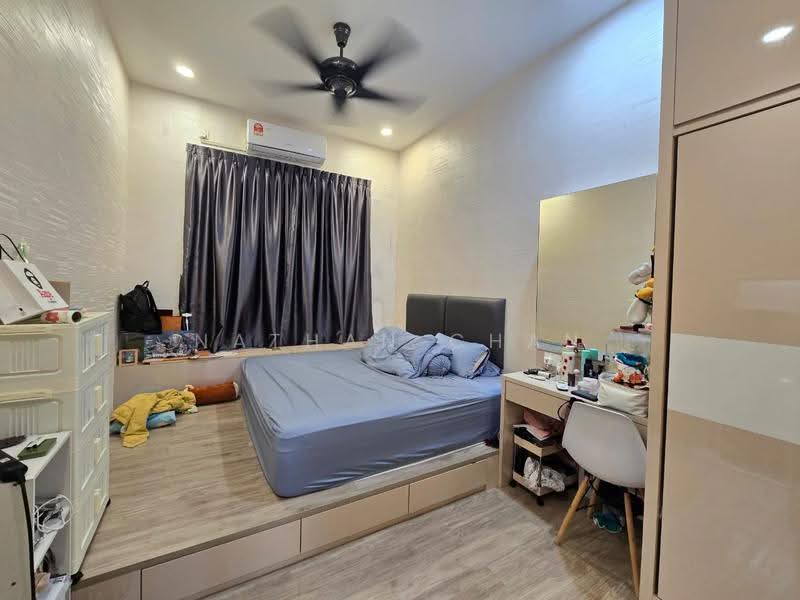1.5-storey Terraced House for Sale in Taman Kulai (Kulai) - Nathan Chan - Bedroom - PropertyGuru.com.my