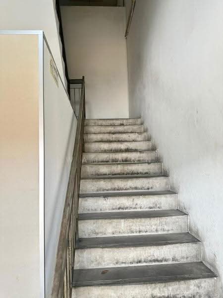 Factory for Rent in Taman Perindustrian Puchong (Puchong) - Wai Ann Teng - Corridor - PropertyGuru.com.my