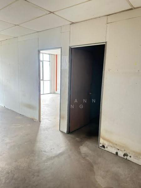 Factory for Rent in Taman Perindustrian Puchong (Puchong) - Wai Ann Teng - Interior - PropertyGuru.com.my