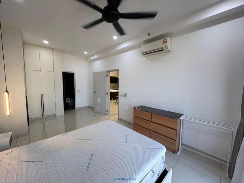 Kediaman Servis untuk Disewa di Setia City Residences - Jack Khor Phor Jiing - Bedroom - PropertyGuru.com.my