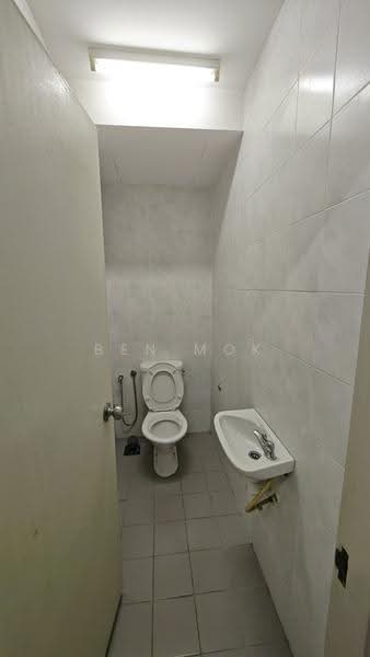 Kondominium untuk Dijual di Opal Damansara - Ben Mok - Bathroom - PropertyGuru.com.my