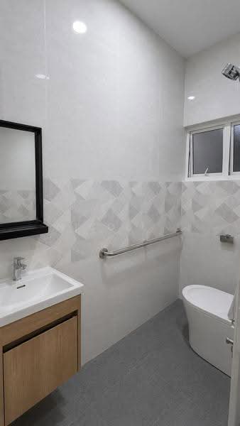 Rumah Teres untuk Dijual di Taman Selayang Utama (Selayang) - Nicole . - Bathroom - PropertyGuru.com.my