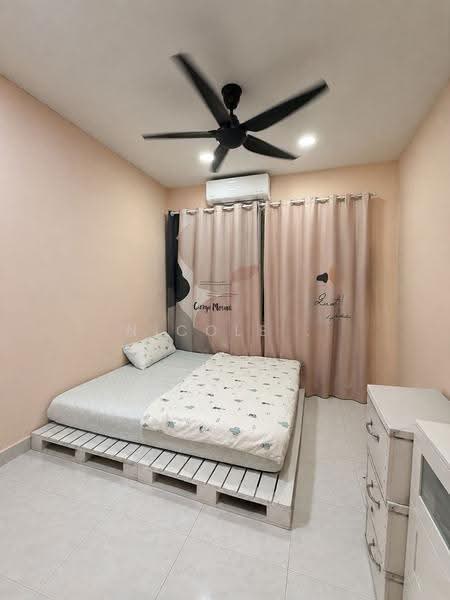 Rumah Teres untuk Dijual di Taman Selayang Utama (Selayang) - Nicole . - Bedroom - PropertyGuru.com.my