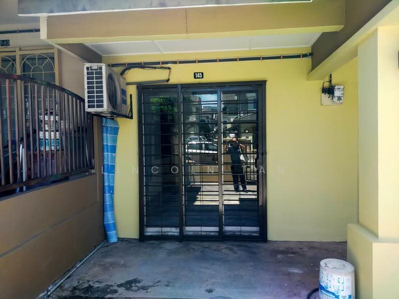 Rumah Teres 2-Tingkat untuk Dijual di Taman Wawasan (Puchong) - Lincoln Tan - Exterior - PropertyGuru.com.my