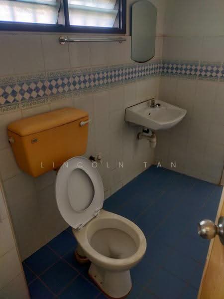 Rumah Teres 2-Tingkat untuk Dijual di Taman Wawasan (Puchong) - Lincoln Tan - Bathroom - PropertyGuru.com.my