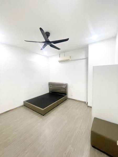 Office for Rent in Seri Kembangan (Selangor) - KC Ng - Bedroom - PropertyGuru.com.my