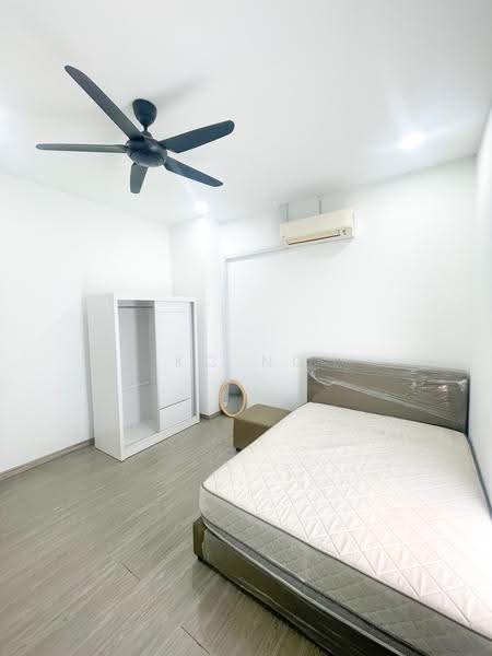 Office for Rent in Seri Kembangan (Selangor) - KC Ng - Bedroom - PropertyGuru.com.my