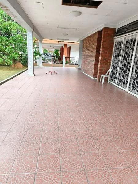 Bungalow House untuk Dijual di Taman Paroi Jaya (Paroi) - Nurul Ain Mohd Razali - Exterior - PropertyGuru.com.my