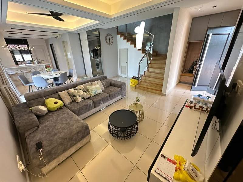 2-storey Terraced House for Sale in Taman Anggun 3 (Rawang) - Ethan Loke - Living Room - PropertyGuru.com.my