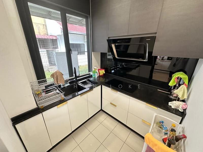 2-storey Terraced House for Sale in Taman Anggun 3 (Rawang) - Ethan Loke - Kitchen - PropertyGuru.com.my