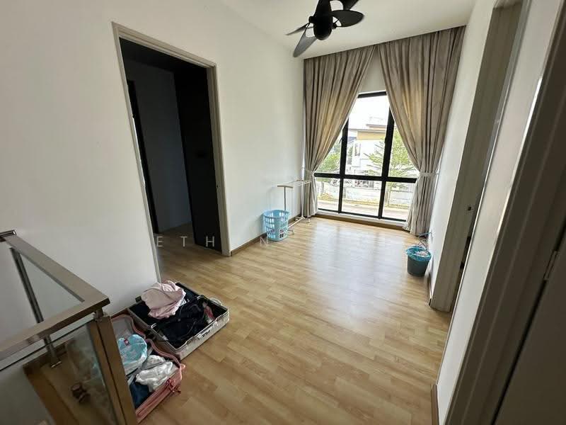 2-storey Terraced House for Sale in Taman Anggun 3 (Rawang) - Ethan Loke - Bedroom - PropertyGuru.com.my