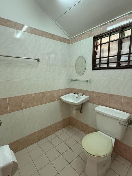 Rumah Teres untuk Dijual di Bandar Botanic (Klang) - Stephanie Yap - Bathroom - PropertyGuru.com.my