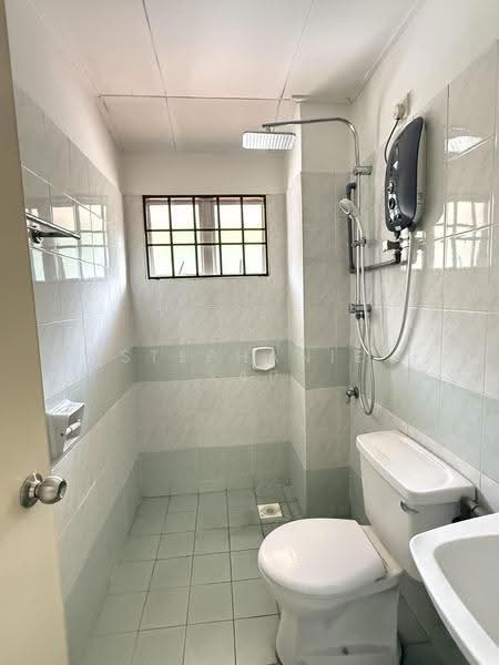 Rumah Teres untuk Dijual di Bandar Botanic (Klang) - Stephanie Yap - Bathroom - PropertyGuru.com.my