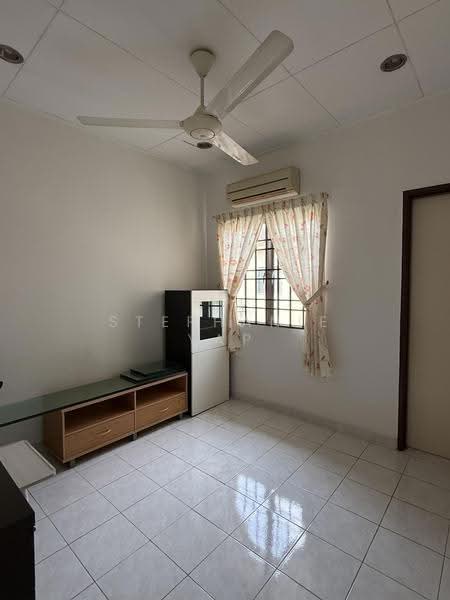 Rumah Teres untuk Dijual di Bandar Botanic (Klang) - Stephanie Yap - Living Room - PropertyGuru.com.my