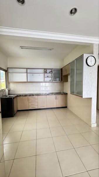 Condominium for Sale at Platinum Lake PV 10 - Nurulbahtiah Mahmud - Kitchen - PropertyGuru.com.my