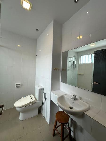 3-storey Terraced House for Sale in Taman Nadayu 92 (Kajang) - Jake Lim - Bathroom - PropertyGuru.com.my