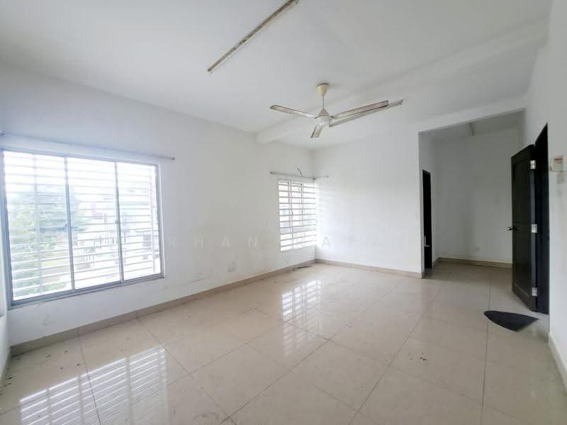 Rumah Teres 2-Tingkat untuk Dijual di Puncak Bestari (Puncak Alam) - Farhan Rafael - Living Room - PropertyGuru.com.my