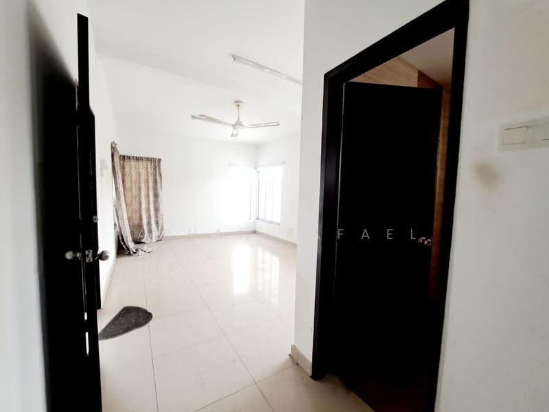 Rumah Teres 2-Tingkat untuk Dijual di Puncak Bestari (Puncak Alam) - Farhan Rafael - Living Room - PropertyGuru.com.my