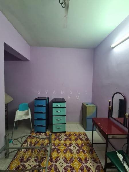 Apartment for Sale at Pinang 1B Gallery 1E - Syamsul Ilham - Bedroom - PropertyGuru.com.my