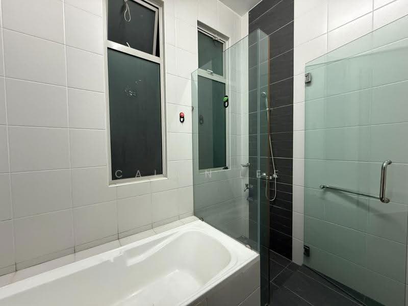 Rumah Berkembar untuk Dijual di Taman Ponderosa (Johor Bahru) - Calvin Lee - Bathroom - PropertyGuru.com.my