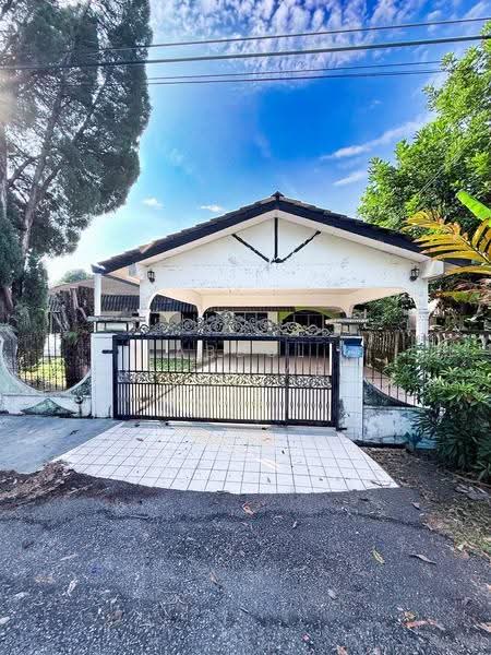 Bungalow House for Sale in Taman Marida (Senawang) - Abdul Mun'im Abdul Rahman - Exterior - PropertyGuru.com.my