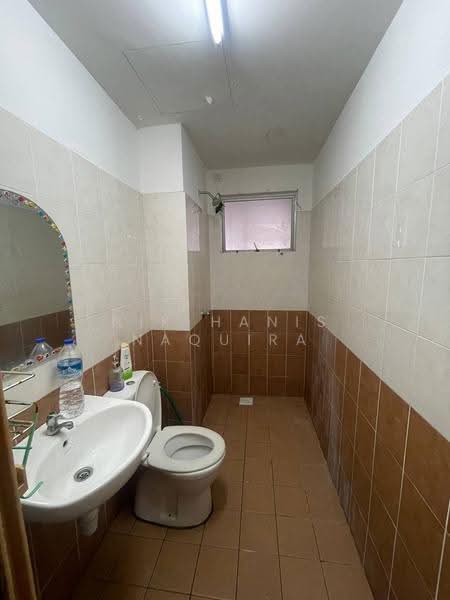 Kondominium untuk Disewa di Pearl Avenue - Nik Hanis Naquira - Bathroom - PropertyGuru.com.my