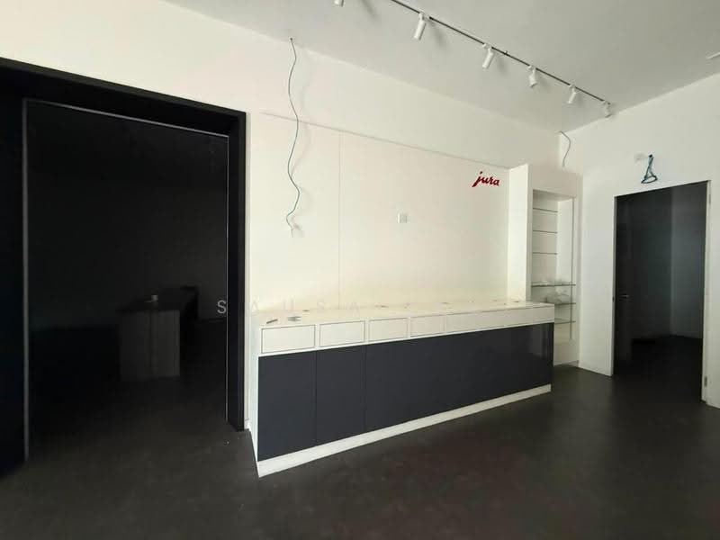 Shop / Office untuk Disewa di Taman Molek (Johor Bahru) - Sausa Lee - Interior - PropertyGuru.com.my