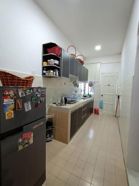 Flat for Rent at Taman Bukit Teratai - Charmaine Wong - Kitchen - PropertyGuru.com.my