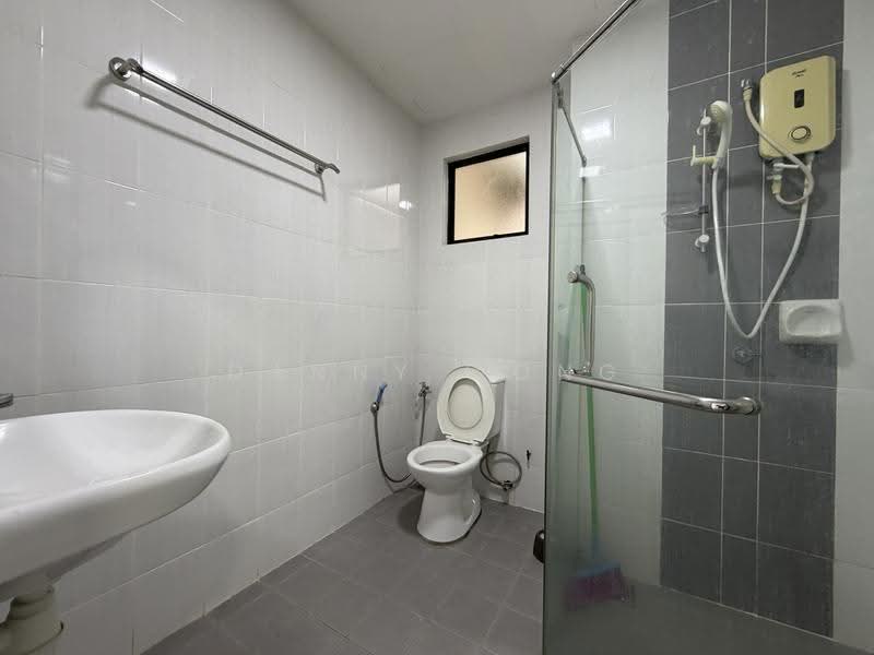 Kondominium untuk Disewa di T-Parkland - Danny Wong - Bathroom - PropertyGuru.com.my