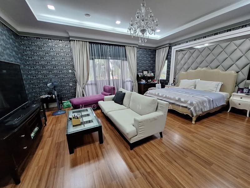Bungalow House untuk Dijual di Kota Damansara (Selangor) - Ping Han Lai - Master Bedroom - PropertyGuru.com.my