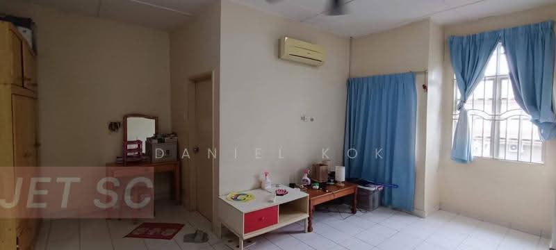 Rumah Teres untuk Dijual di Bandar Puteri Klang (Klang) - Daniel Kok - Living Room - PropertyGuru.com.my