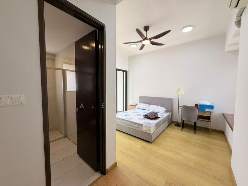 Kondominium untuk Disewa di Bay Laurel @ Country Garden Danga Bay - Alex Neo - Bedroom - PropertyGuru.com.my