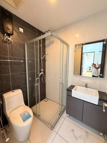 Kondominium untuk Disewa di Bay Laurel @ Country Garden Danga Bay - Alex Neo - Bathroom - PropertyGuru.com.my