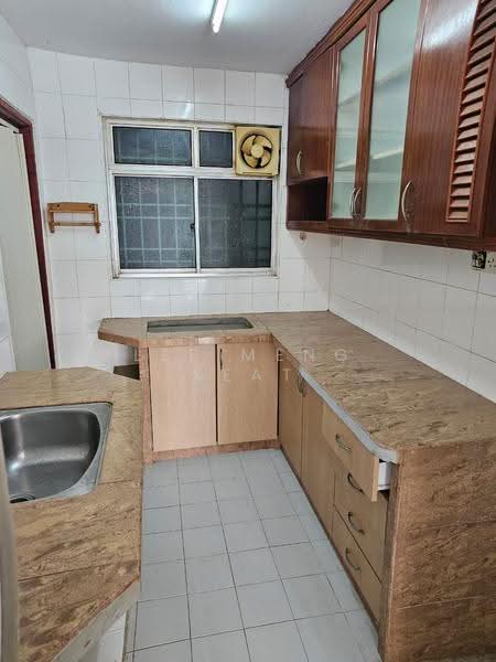 Pangsapuri untuk Disewa di Taman Kristal - Lee Meng Keat - Kitchen - PropertyGuru.com.my