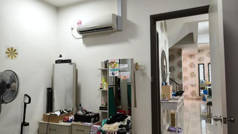 Cluster House for Sale in Taman Adda Heights (Tebrau) - Paggie Tee - Interior - PropertyGuru.com.my