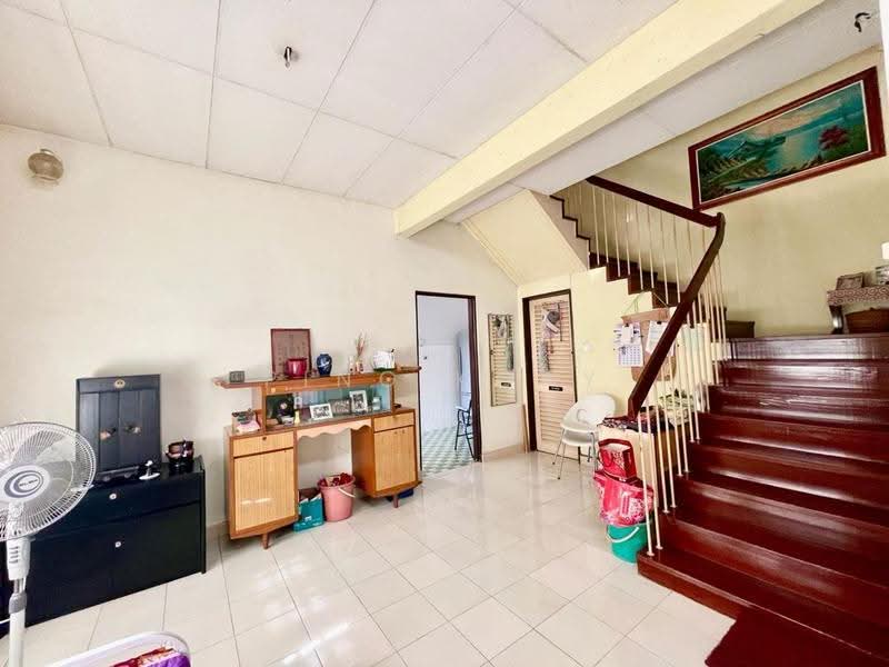 Rumah Teres 2-Tingkat untuk Dijual di Island Park (Jelutong) - Ping Koay - Living Room - PropertyGuru.com.my
