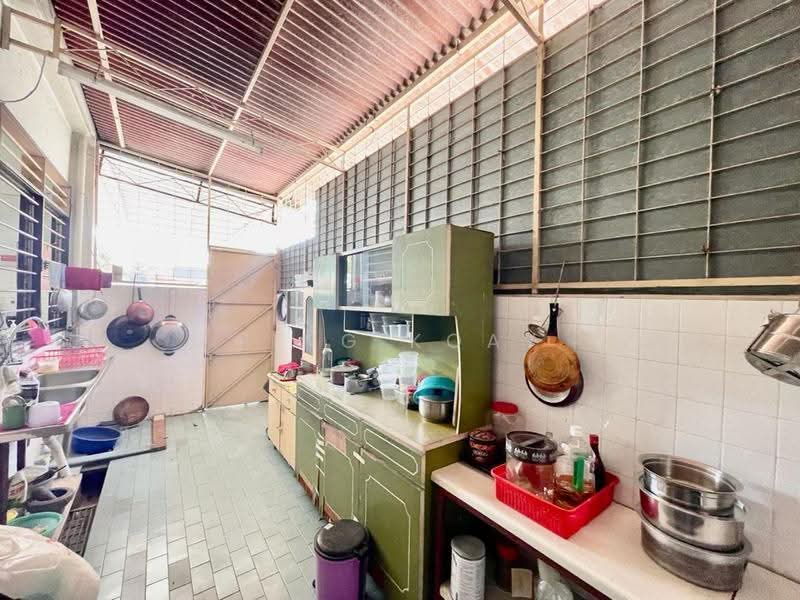 Rumah Teres 2-Tingkat untuk Dijual di Island Park (Jelutong) - Ping Koay - Kitchen - PropertyGuru.com.my