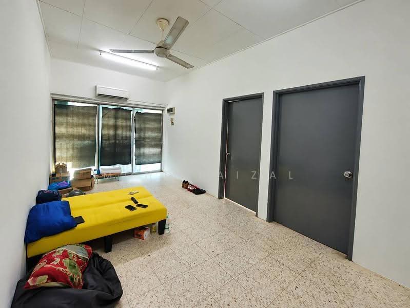 1-storey Terraced House for Sale in Bandar Baru Bangi (Selangor) - Mohd Faizal - Living Room - PropertyGuru.com.my