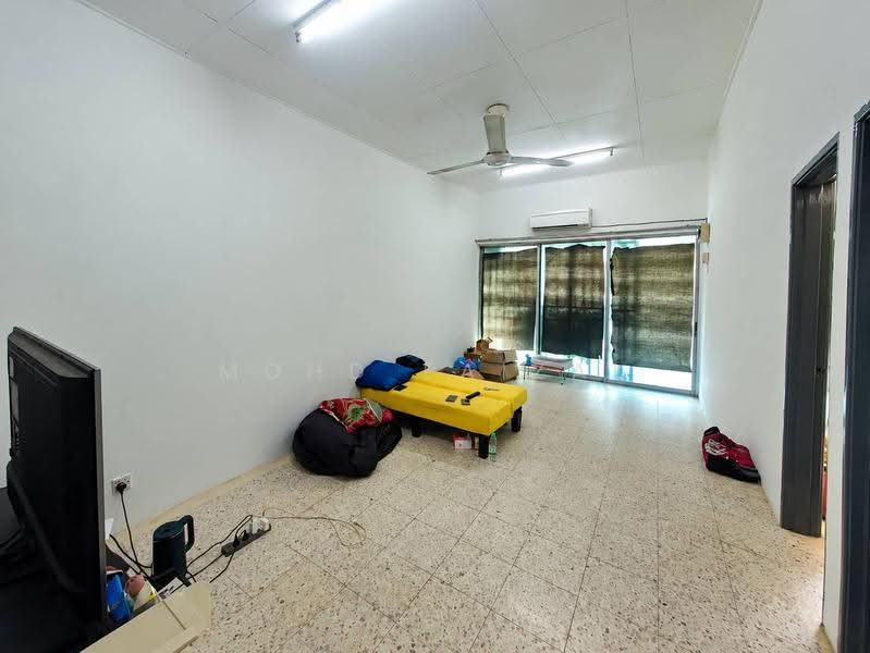 1-storey Terraced House for Sale in Bandar Baru Bangi (Selangor) - Mohd Faizal - Living Room - PropertyGuru.com.my